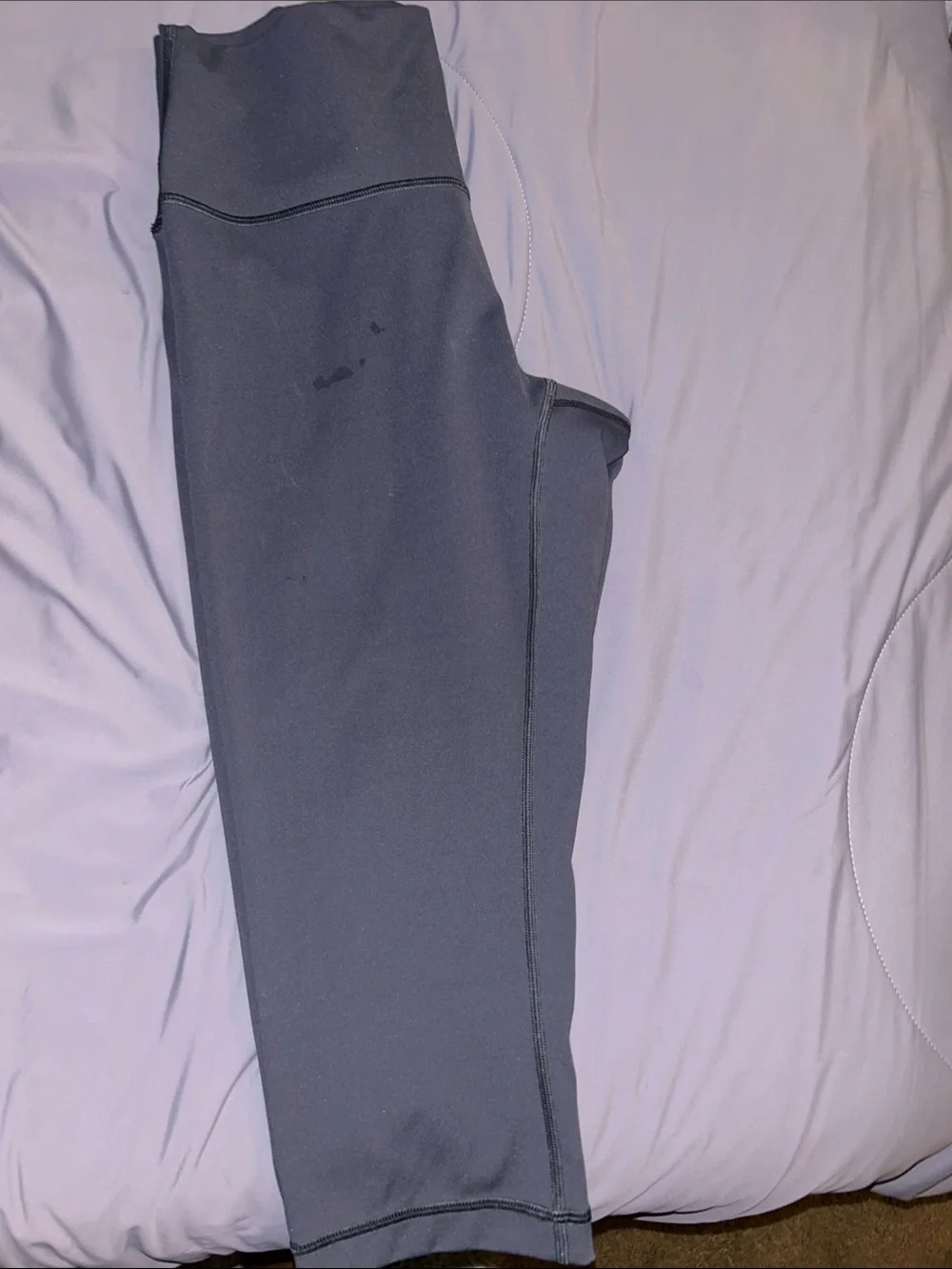 lululemon athletica Women's Dark Gray Capris  Length is 25 Inseam is 17